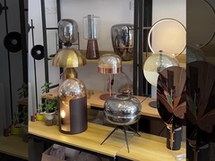 टेबल लैंप